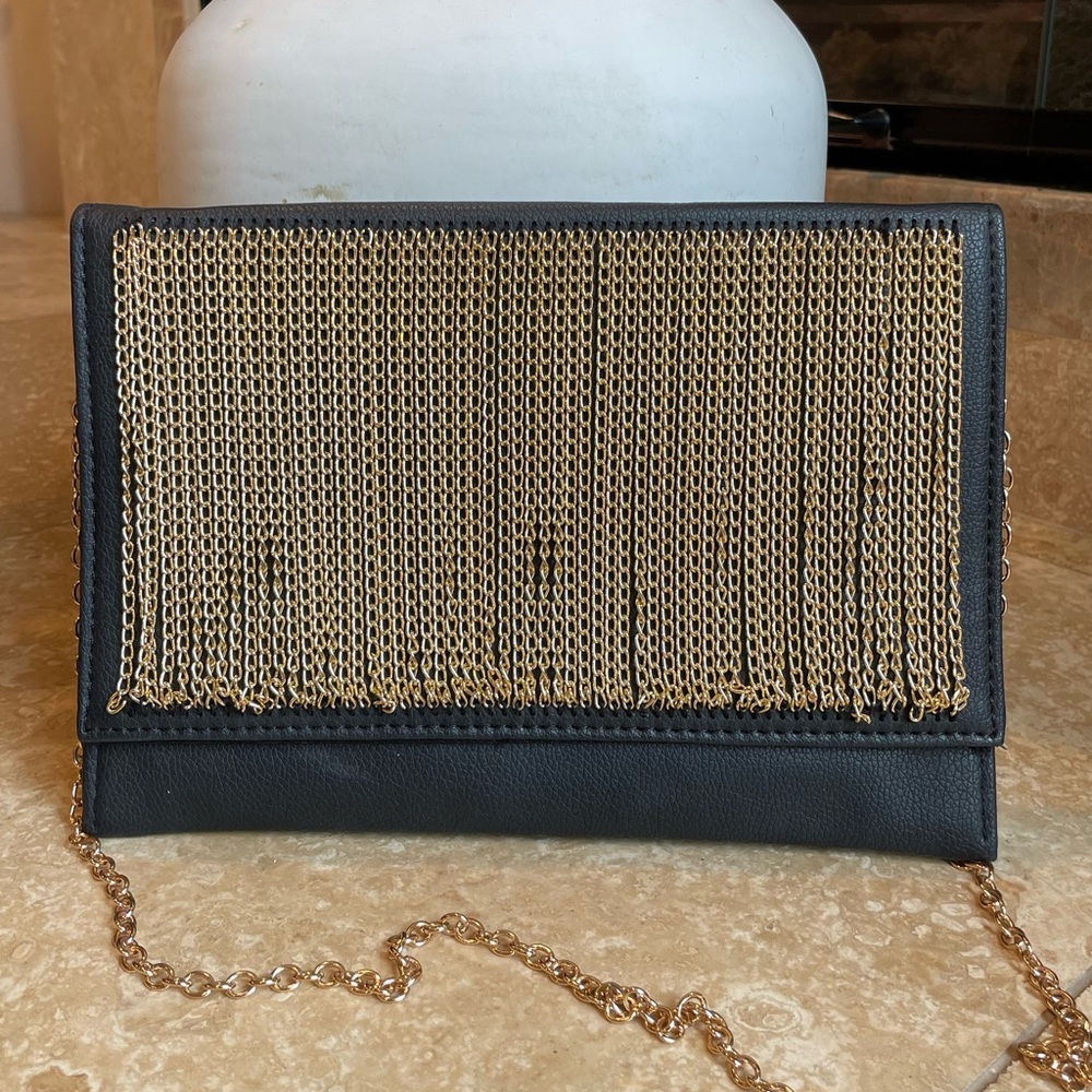 Women’s Luxurious Hand Bag in Black